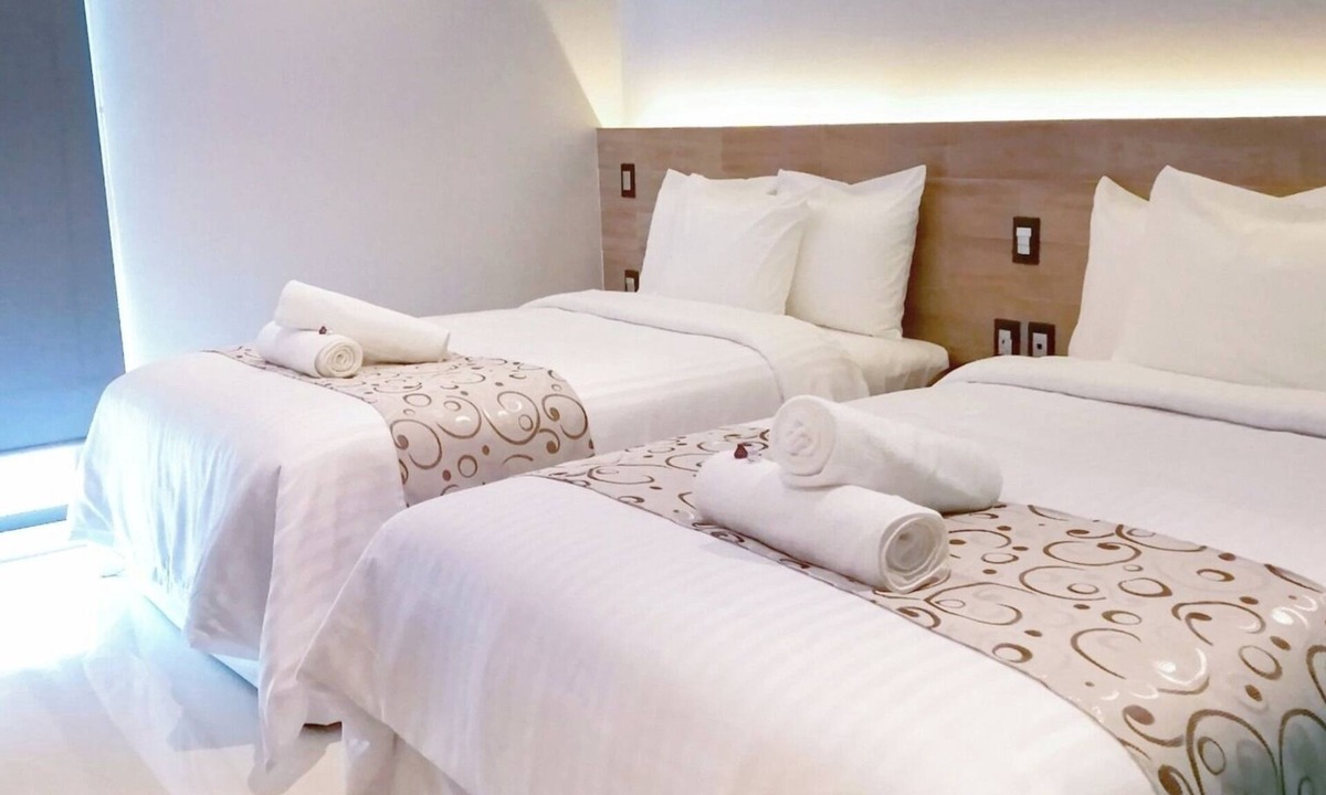 Downtown Cancun Hotel | 4 Conveniently Located Rooms Near Cancún Beaches and Amazing Local Food