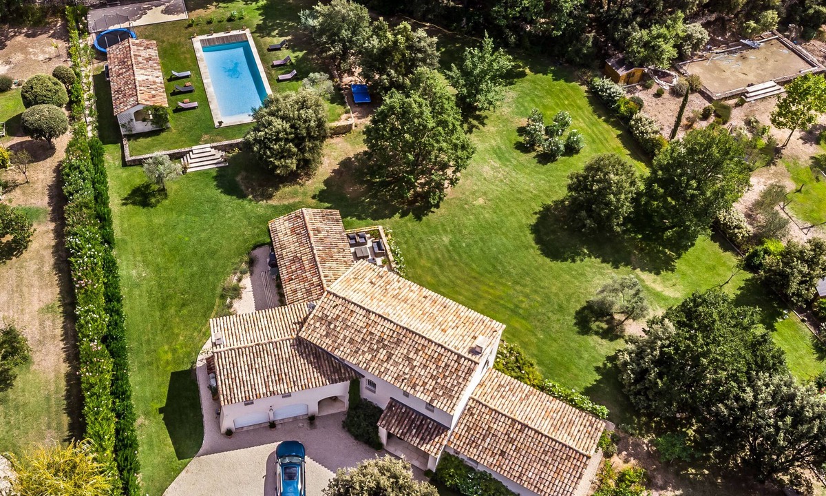 Rognes House | Charming Provence.