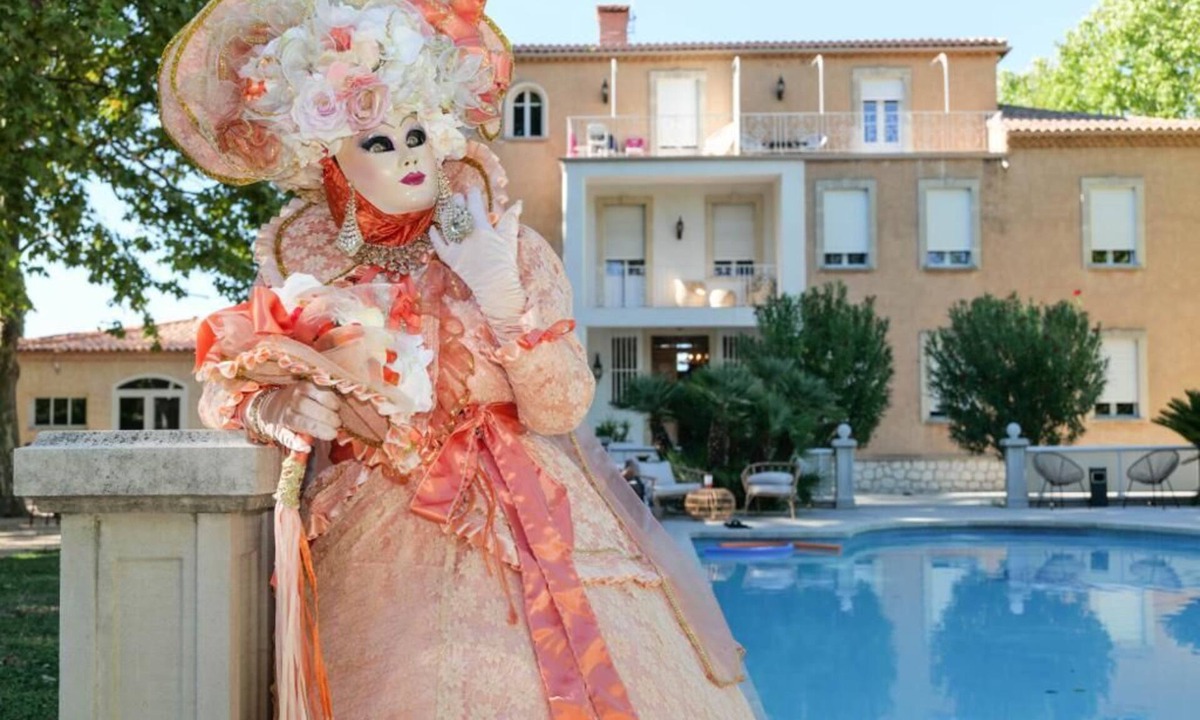 Gignac-la-Nerthe Hotel | Domaine de la Nerthe