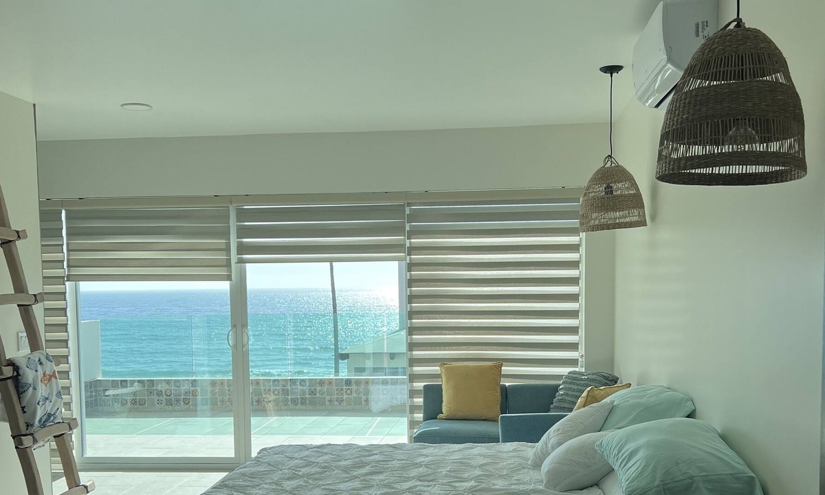 La Fonda House | EXPECTACULAR SUNSETS AND BEAUTIFUL HEDDEN , SANDY BEACH !!