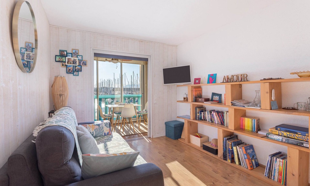 Leucate Apartment | "Les mille et une voiles" – 1-bedroom apartment with marina view
