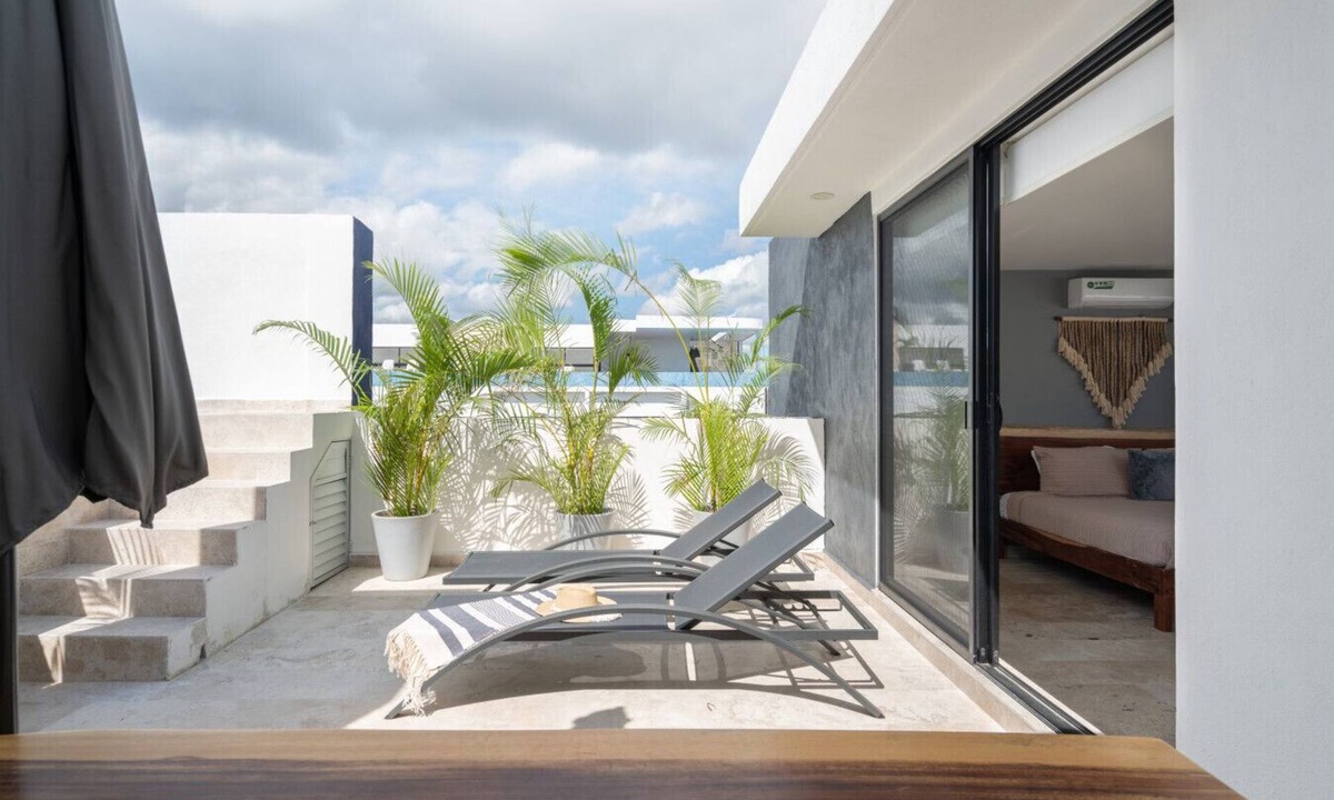 Tulum House | Modern 3BR Penthouse with Rooftop Pool & Gym