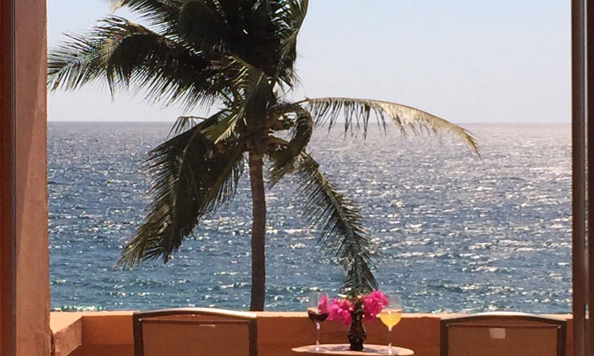 Manzanillo Condo | 🌅OCEANFRONT! 🚢 PENTHOUSE VIEW! 🏖 GREAT LOCATION! ⚓️ GREAT RATES!