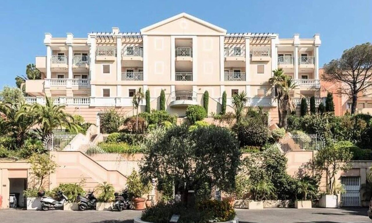 La Croix des Gardes Apartment | Résidence Cannes Villa Francia - Maeva