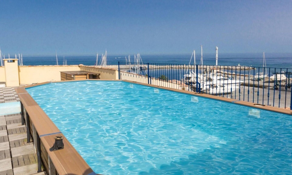 Solenzara House | Seaview Holiday Home in Solenzara