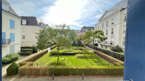 Serris Apartment | Spacious Marie apt
