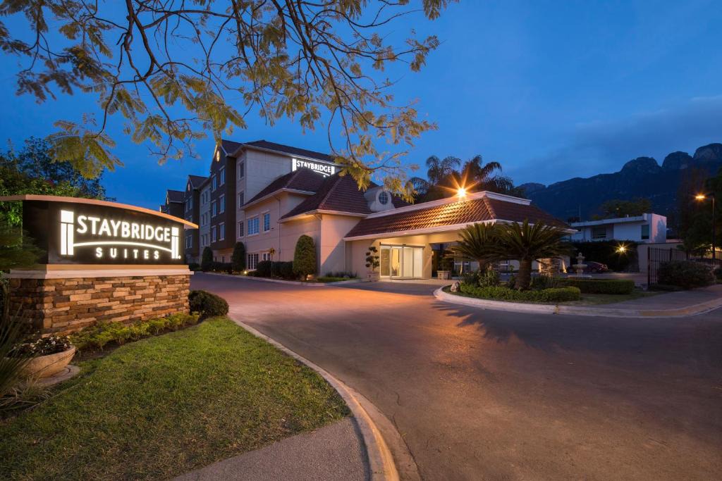 San Pedro Garza Garcia Hotel | Staybridge Suites Monterrey San Pedro by IHG