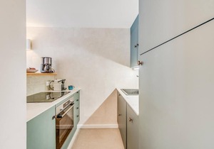 200m from resort center, 3rd floor, balcony, fireplace or stove, tv, ski locker, 54m²