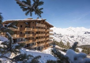 3rd floor, view valley, swimming pool, balcony, tv, ski locker, 70m², Les Arcs