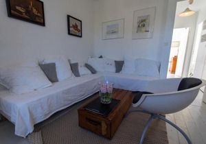 Appartement rénové vue mer au cœur de Le Palais - FR-1-418-80