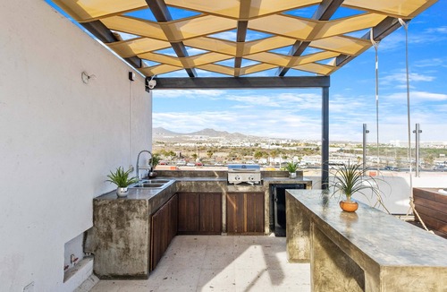 El Medano Ejidal Apartment | Amazing dept with private rooftop w/jacuzzi. 5 minutes from beach