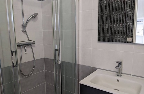 Bayeux Apartment | Appartement 2 Pers Tout Confort à Bayeux. Très Commode Pour Courses et Visites