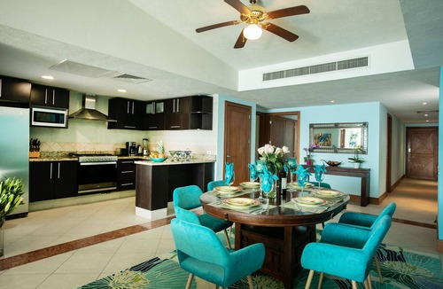South Hotel Zone Condo | Beachfront, Luxurious Grand Venetian 3 Bedroom, 3 bath, Ocean & Mountain View