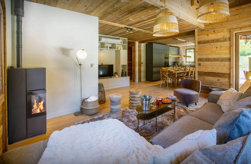 La Clusaz Apartment | Chalet Frontflip - holiday home for 10 with sauna - OVO Network