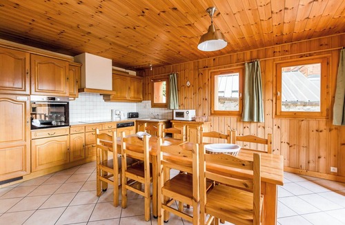 Montchavin Ski Chalet | Chalet sleeps 20 Skis-on, Historic Village of Montchavin (LA PLAGNE)