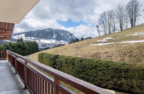 Megeve Apartment | Cozy apartment with mezzanine, parking, 4 pers., near cable car in Megève