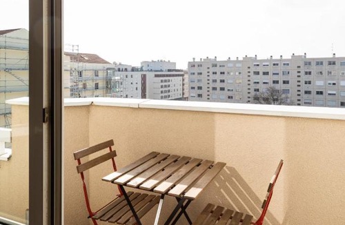 Yves Farge - Le Fleuve Apartment | DIFY Bollier - Quartier Gerland