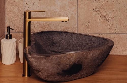 Evreux Apartment | Ellendor Private spa, luxury & starry skies