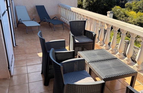 Orcino Apartment | F3 in very quiet villa, large terrace with sea view, beach 5 minutes away on foot