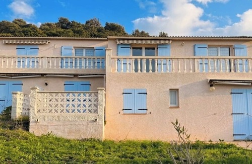 Orcino Apartment | F3 in very quiet villa, large terrace with sea view, beach 5 minutes away on foot