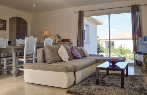 Santa-Maria-Poggio House | Fancy discovering the beauty of Corsica.