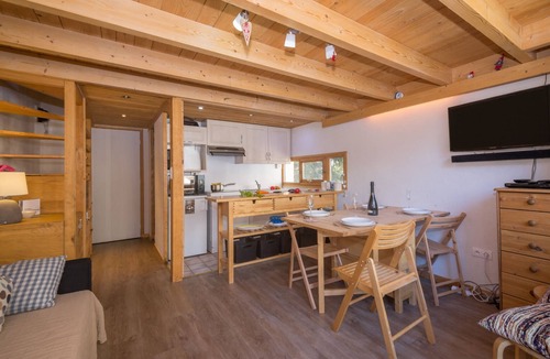 Argentiere Apartment | Grand Roc B220 260m from Slopes, View, Parking & WiFi, Argentière (Chamonix), France
