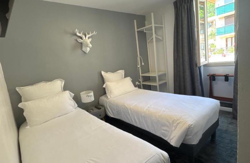 Beuil-les-Launes Hotel | Hôtel Génépi