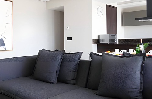 Zona Minerva House | Hidalgo Residences 5A by Del Mar
