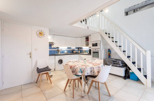 Leucate House | Holiday Home 'Résidence Naturiste Eden' with Sea View, Private Terrace and Wi-Fi