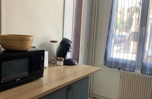 Vitrolles Apartment | Homerez - Apartment in Vitrolles