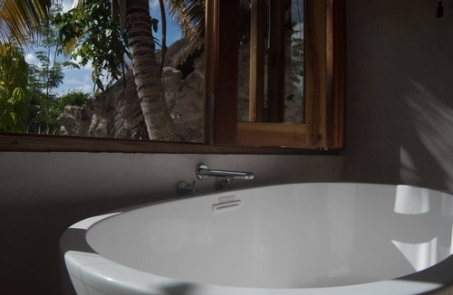 Playa Paraiso Hotel | HOTEL POCNA