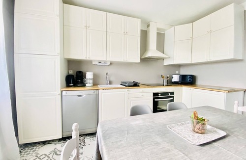 Saint-Martin-d'Ardeche House | House AXALY Saint Martin d'Ardèche capacity 12 people with swimming pool