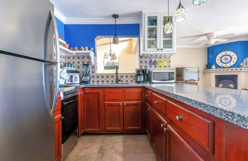 Las Conchas House | Kasa Kris – Beachfront, Sleeps 6, Las Conchas