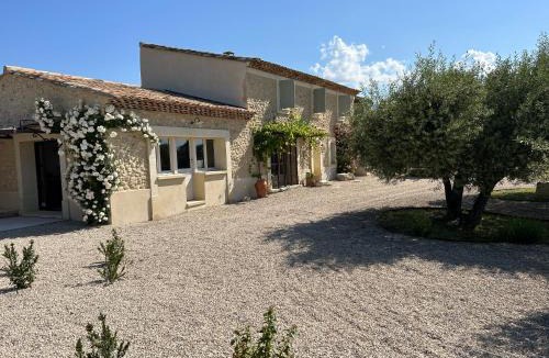 Crillon-le-Brave Villa | La Bergerie des Pottiers. Mas rénové climatisation Piscine