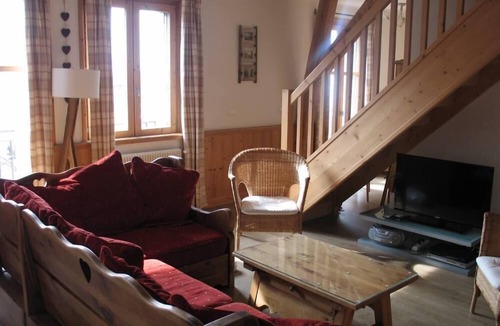 Saint-Gervais-les-Bains Apartment | Large 5-room duplex in town center, sleeps 10, near cable car, superb views