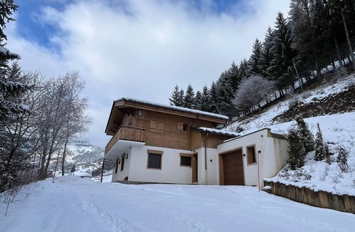 Praz-sur-Arly Ski Chalet | Luxury chalet in Praz-sur-Arly - 4 bedrooms-8 pers- near village center