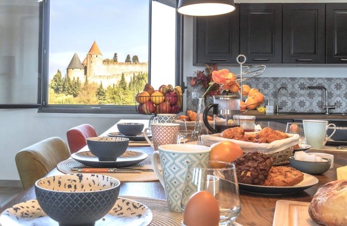 Carcassonne Villa | LUXURY VILLA · 200 m from Unesco Cité · pool, aircon, 2 jacuzzis