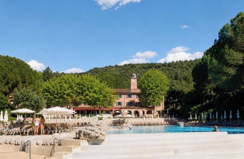 Rouret House | 🌿 Maisonnette 5 persons with terrace in the Village of Le Rouret and its swimming pools