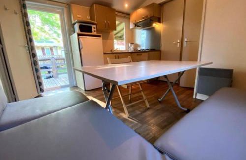 Athee Other | Mobil-home confortable avec terrasse pour 4 pers - API-1-52-1365