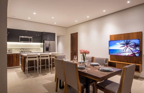 Romantic Zone Condo | Ocean View Penthouse in Romantic Zone