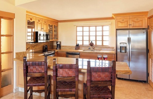 Cabo San Lucas Condo | Ocean view, steps to beach, overlooks pool!