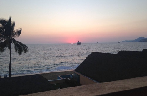 Manzanillo Condo | 🌅OCEANFRONT! 🚢 PENTHOUSE VIEW! 🏖 GREAT LOCATION! ⚓️ GREAT RATES!