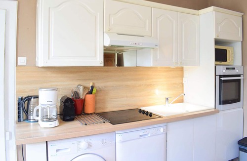 Saint-Germain-du-Pert House | Perfect vacation home for a family vacation in Isigny-Sur-Mer.
