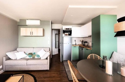 La Croix des Gardes Apartment | Résidence Cannes Villa Francia - Maeva
