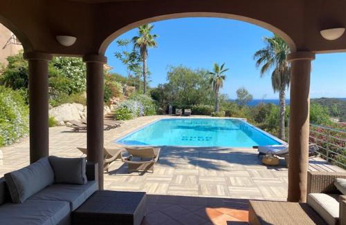 Cirendinu Apartment | Residence Villa EDEN BLUE Appartements avec vue imprenable sur la Baie de Saint-Cyprien