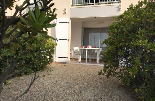 Port Leucate Apartment | Seaside 2-Room Apartment for 4 Guests with Private Parking, Terrace, and Easy Beach Access