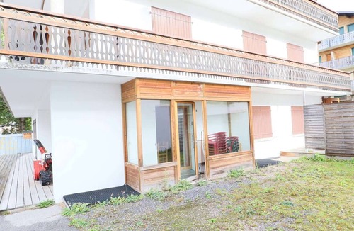 Les Gets Apartment | Spacious 6-Room Apartment for 13 – Central Location, Near Slopes, WiFi, Linens Included in Winter
