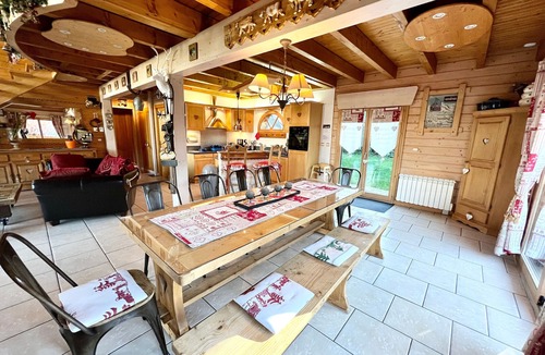 Gerardmer Cottage | Spacious Mountain Chalet with Jacuzzi, Sauna, and Ski Access in Gérardmer
