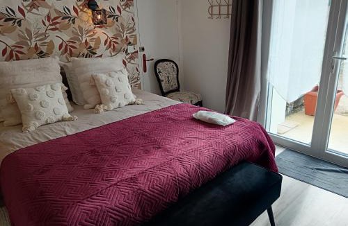 Longeault Apartment | studio Lise Marion, calme,climatisé, parking privé
