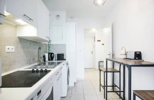 Est Apartment | T2 Cosy Beauregard with Private Garden & Free Parking - Secure Residence